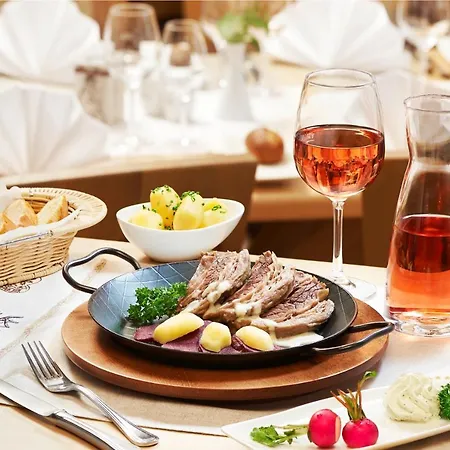 Hotel Badischer Hof 4*