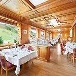 فندق Badischer Hof 4*